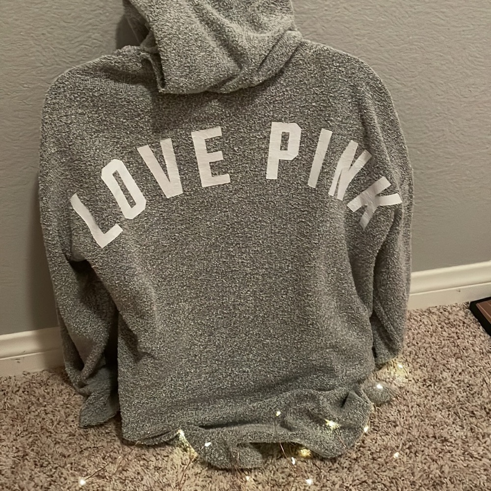 Heathered gray sweatshirt